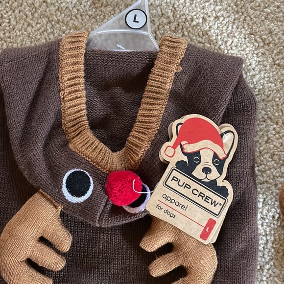 Adorable reindeer dog sweaters size large - Picture 2 of 6